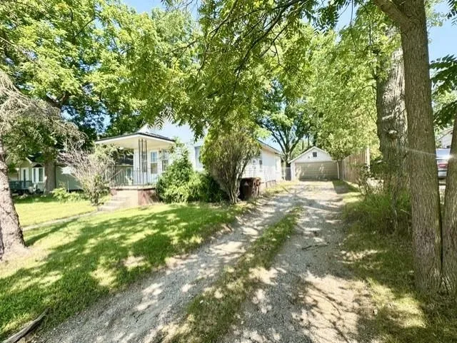 1709 Hickory Street Alma City, MI 48801
