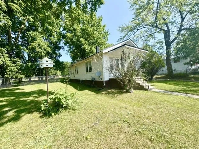 1709 Hickory Street Alma City, MI 48801