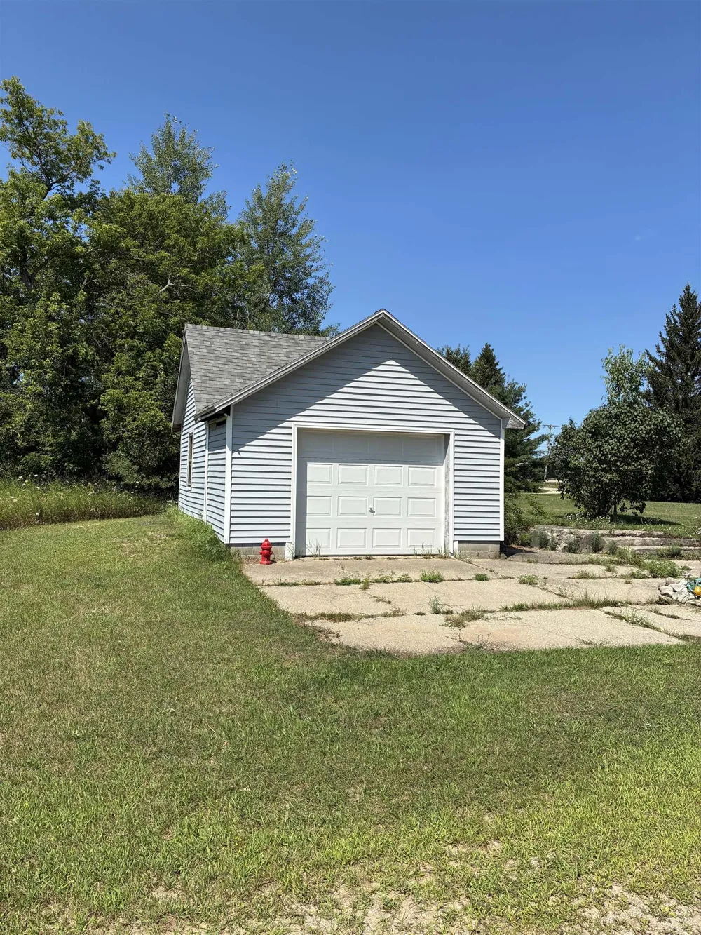 3996 Doerr Road Mancelona Township, MI 49659