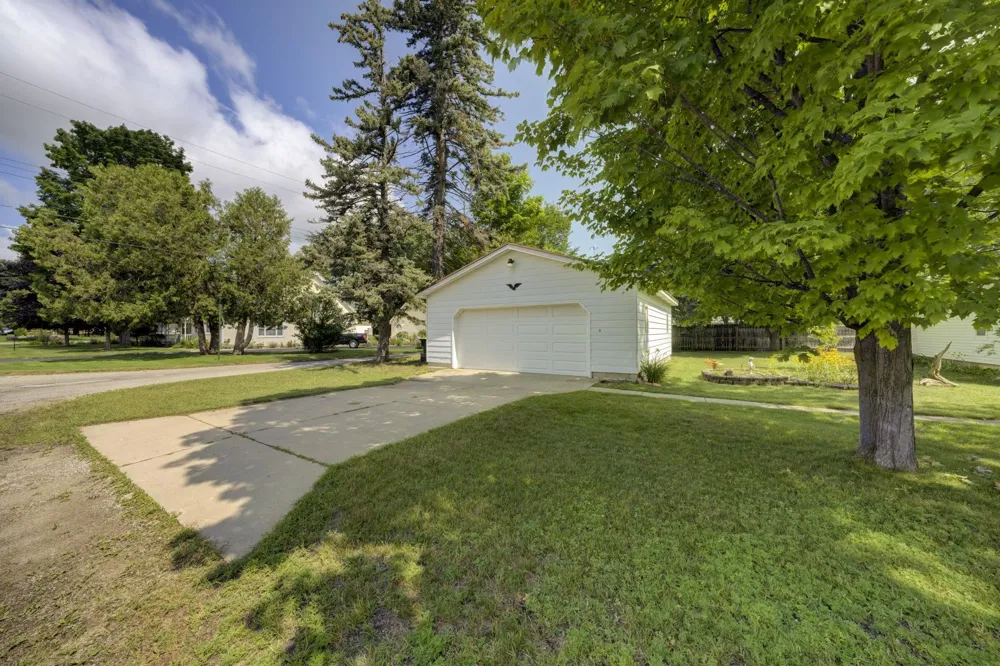 116 S Walnut Kalkaska Township, MI 49646