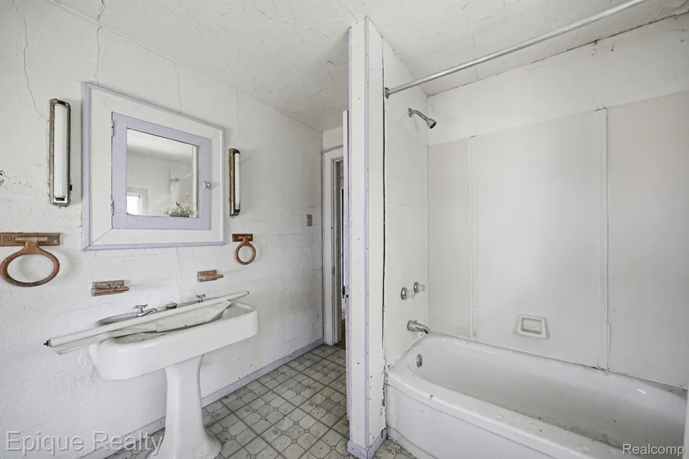 1311 Scott Avenue Port Huron City, MI 48060
