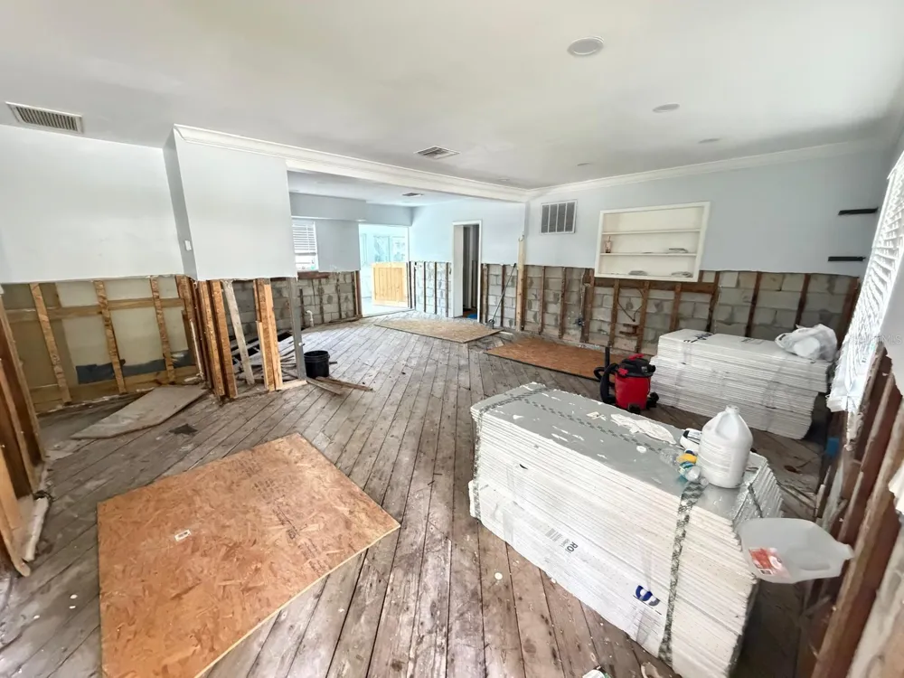 8209 PAPAYA STREET Port Richey, FL 34668
