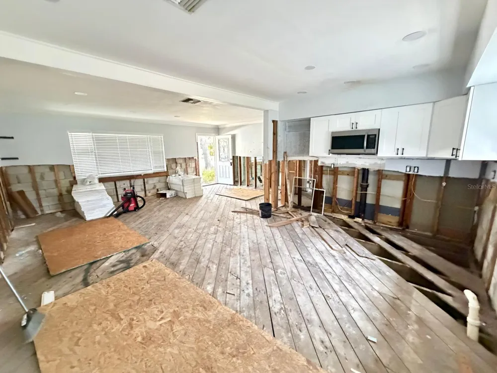 8209 PAPAYA STREET Port Richey, FL 34668