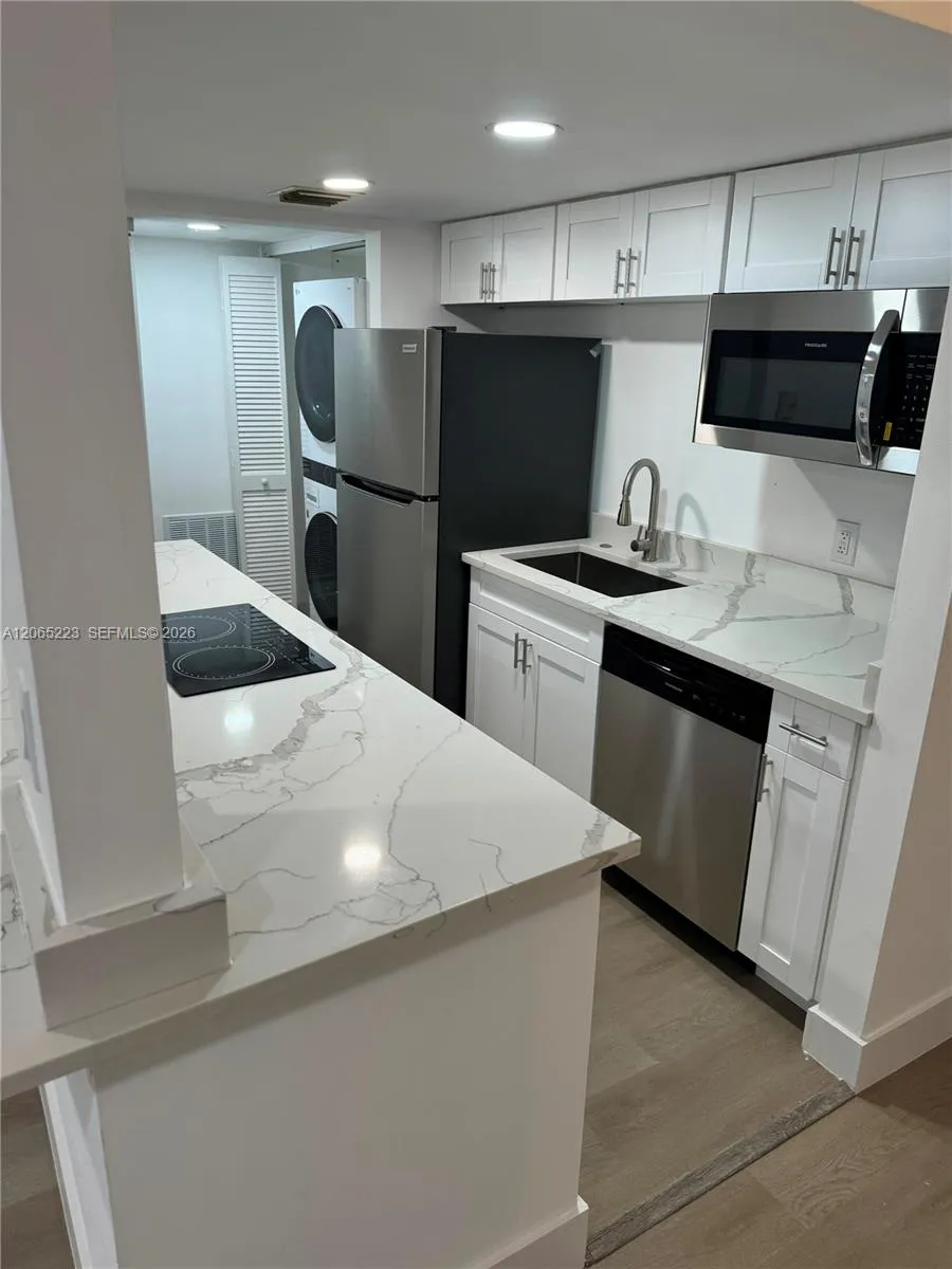 Address Not Shown Lake Park, FL 33403