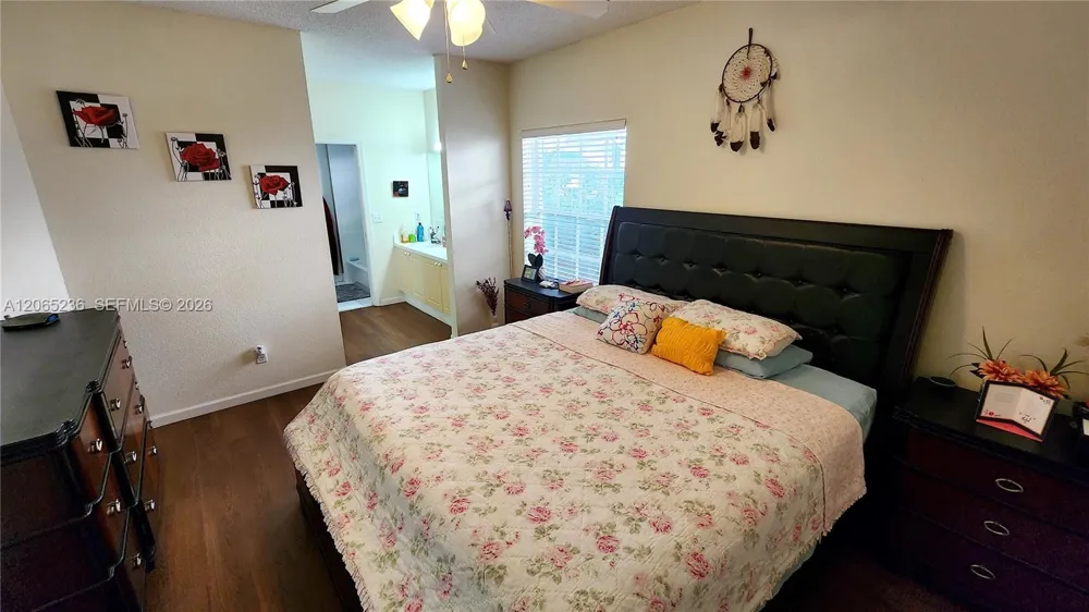 10702 Pelican Dr Wellington, FL 33414