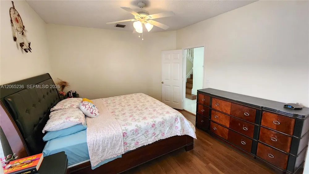 10702 Pelican Dr Wellington, FL 33414
