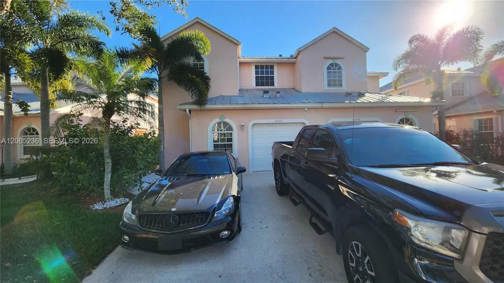 10702 Pelican Dr Wellington, FL 33414