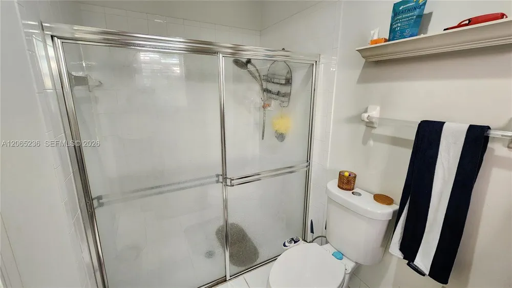 10702 Pelican Dr Wellington, FL 33414