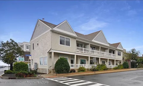 20 Center Avenue #3