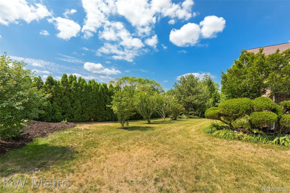 1496 Marina Pointe Boulevard Orion Charter Township, MI 48362