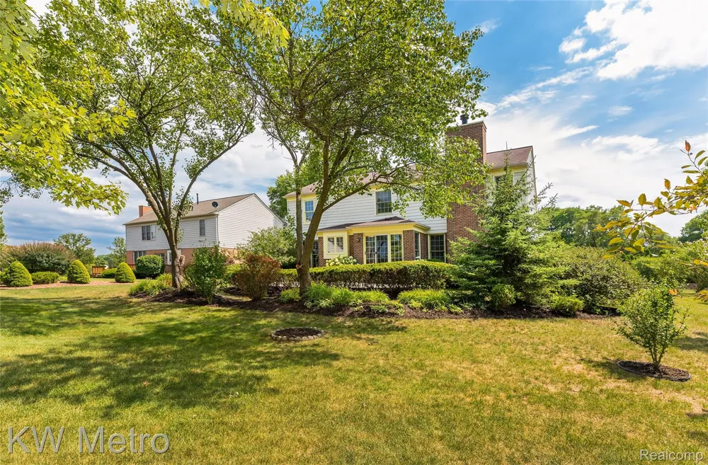1496 Marina Pointe Boulevard Orion Charter Township, MI 48362