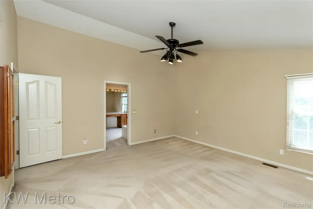 1496 Marina Pointe Boulevard Orion Charter Township, MI 48362