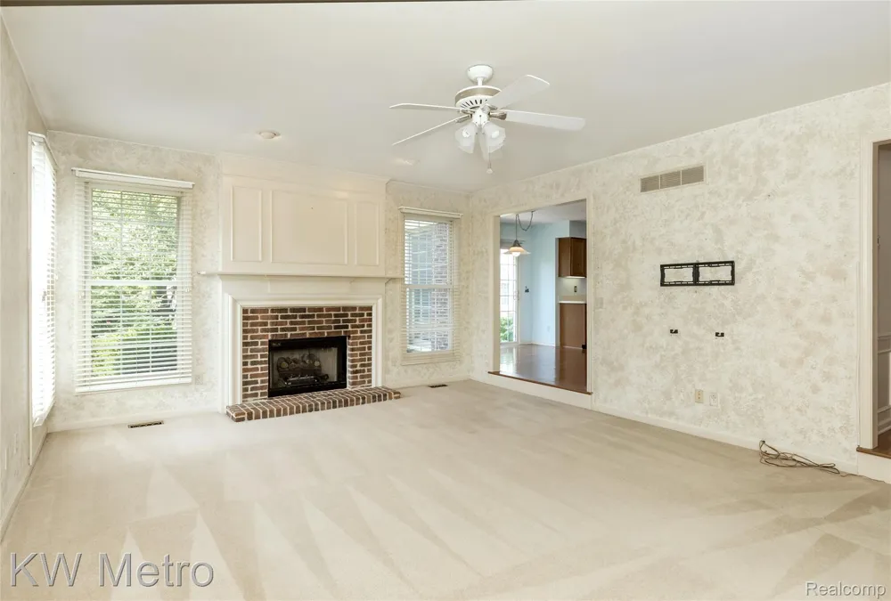 1496 Marina Pointe Boulevard Orion Charter Township, MI 48362