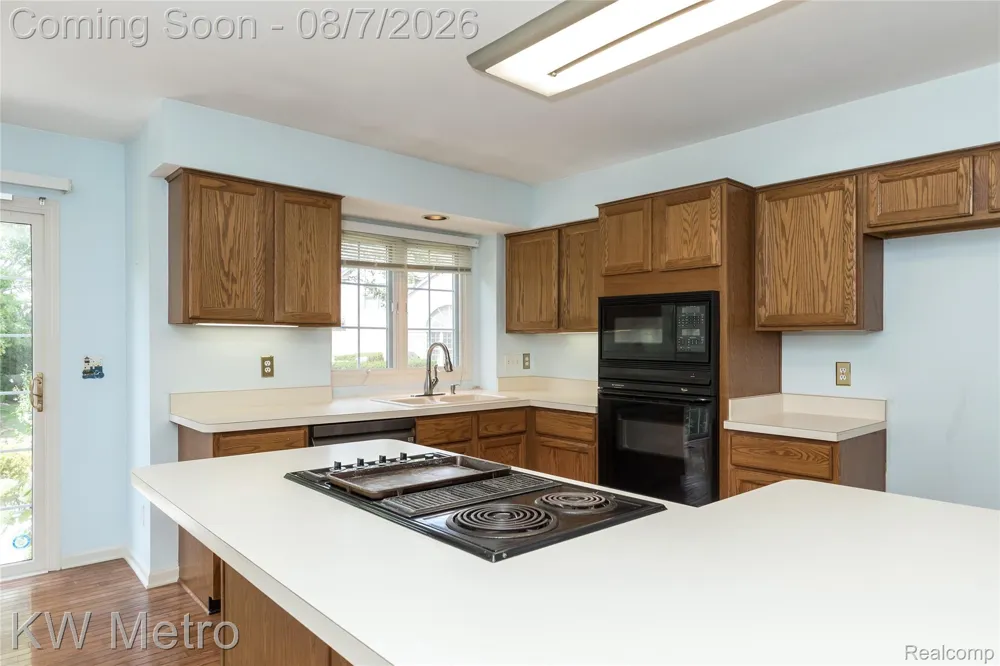 1496 Marina Pointe Boulevard Orion Charter Township, MI 48362
