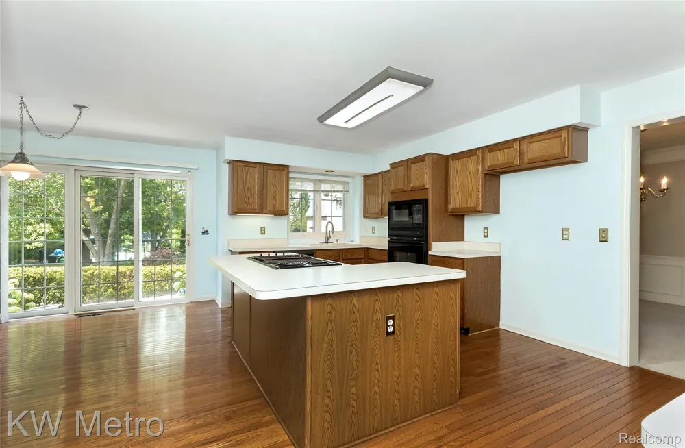 1496 Marina Pointe Boulevard Orion Charter Township, MI 48362