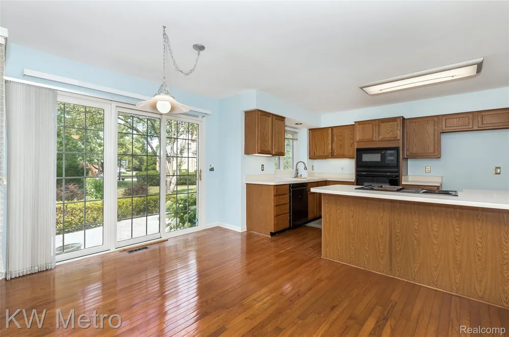 1496 Marina Pointe Boulevard Orion Charter Township, MI 48362