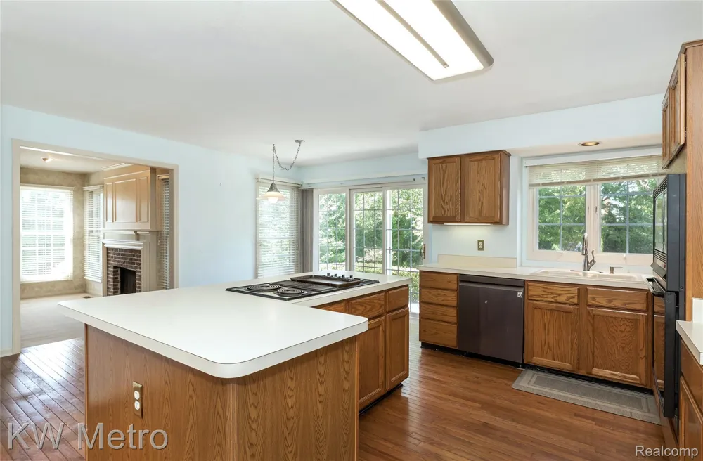 1496 Marina Pointe Boulevard Orion Charter Township, MI 48362