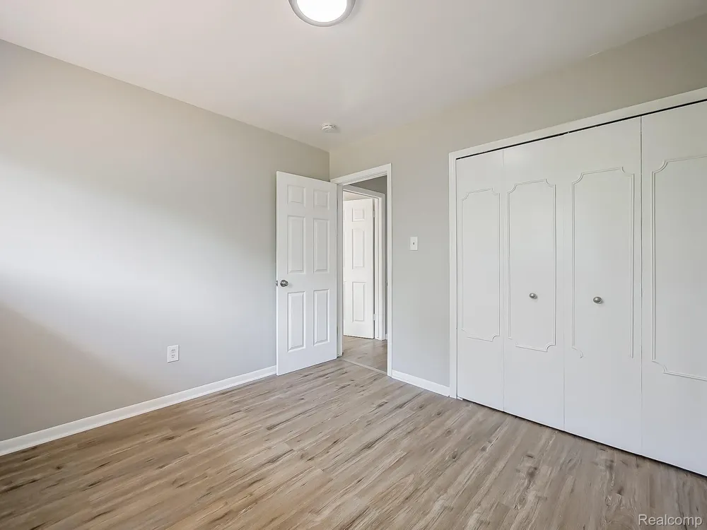 162 Summit View Court White Lake Charter Township, MI 48386