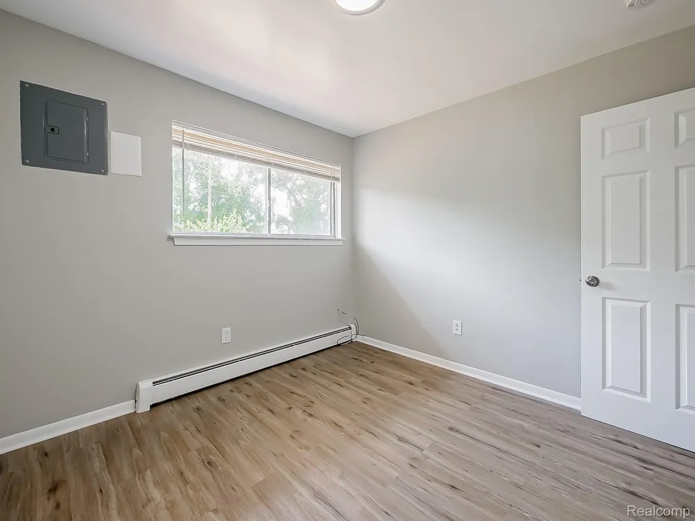 162 Summit View Court White Lake Charter Township, MI 48386