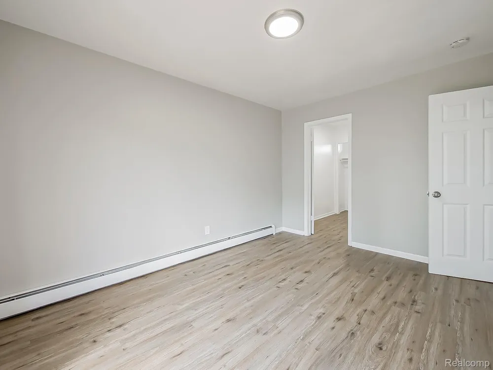 162 Summit View Court White Lake Charter Township, MI 48386