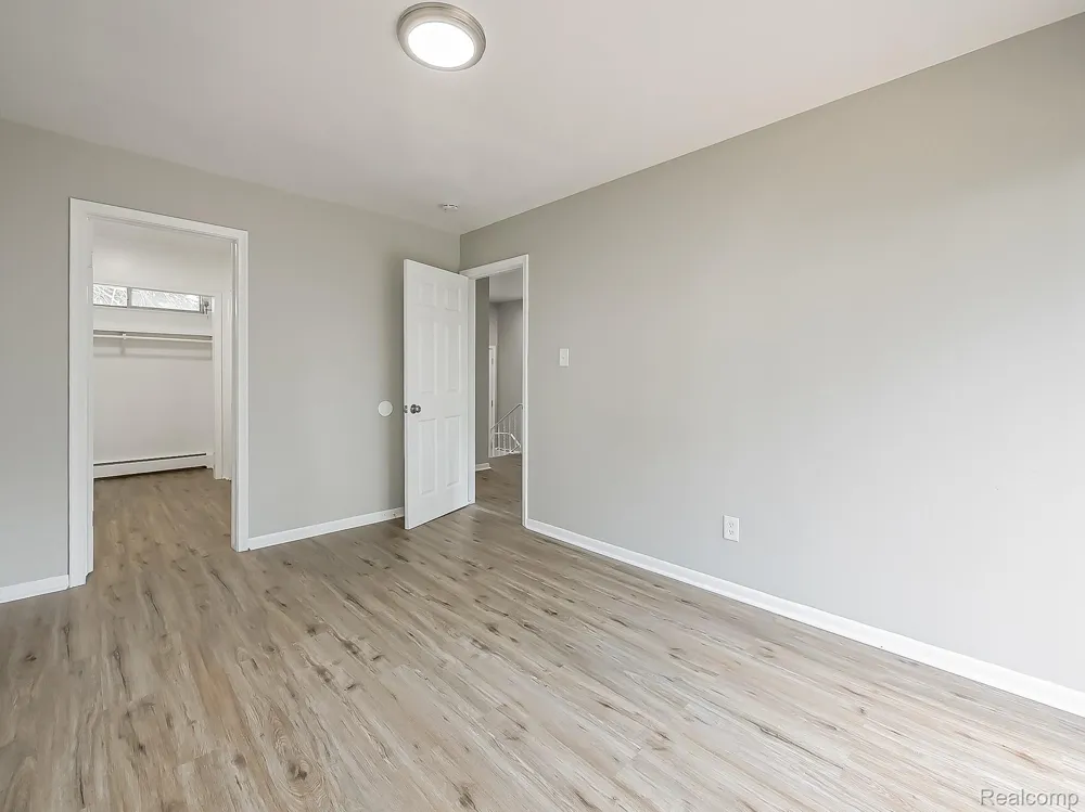 162 Summit View Court White Lake Charter Township, MI 48386