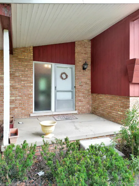 1342 Lake Crescent Drive