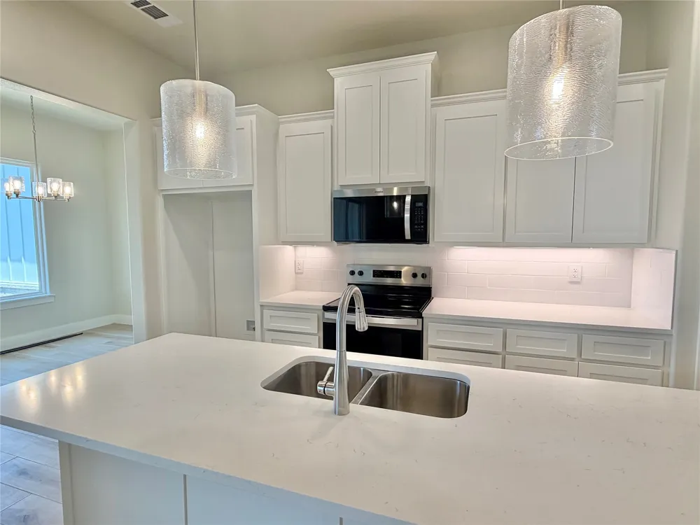 1021 Sabrina Court Weatherford, TX 76085