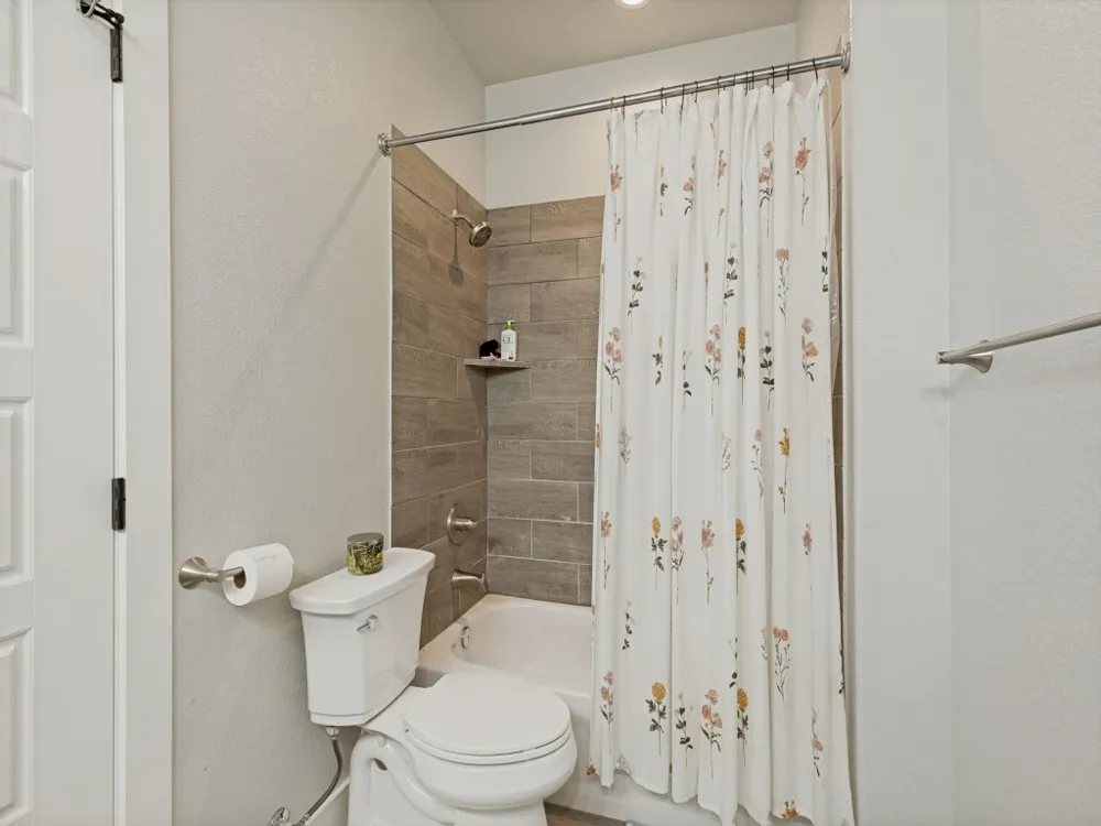 310 Oakwood Avenue Jacksboro, TX 76458