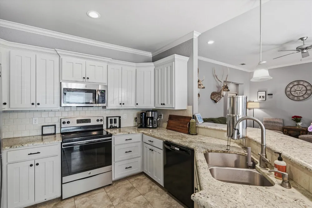 3123 Oak Bend Tyler, TX 75707
