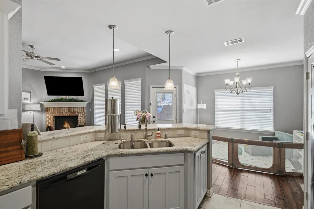 3123 Oak Bend Tyler, TX 75707