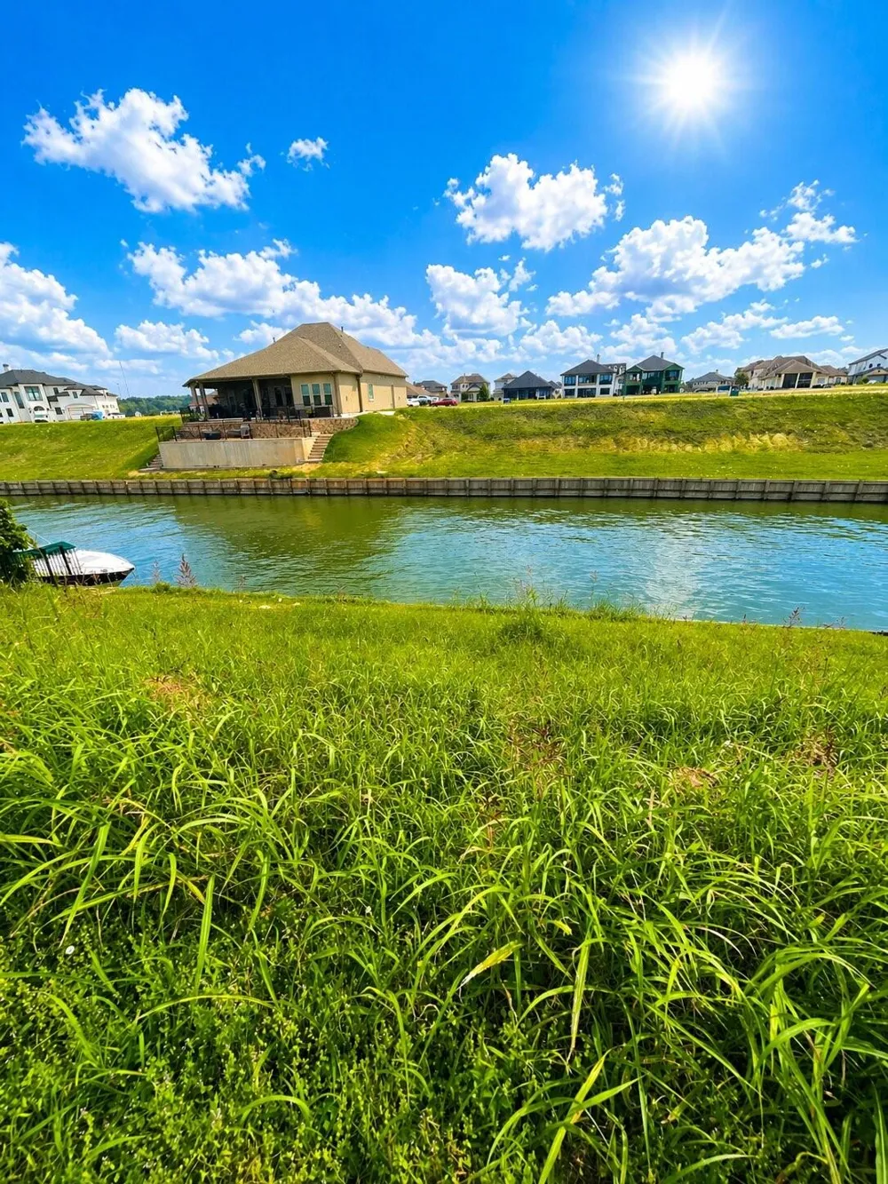 10713 S Lake Mist Lane Willis, TX 77318