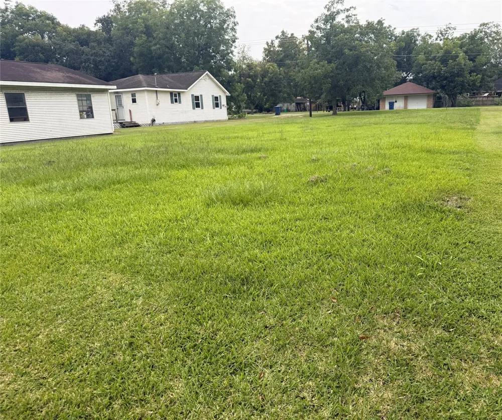 Orange Street Sweeny, TX 77480