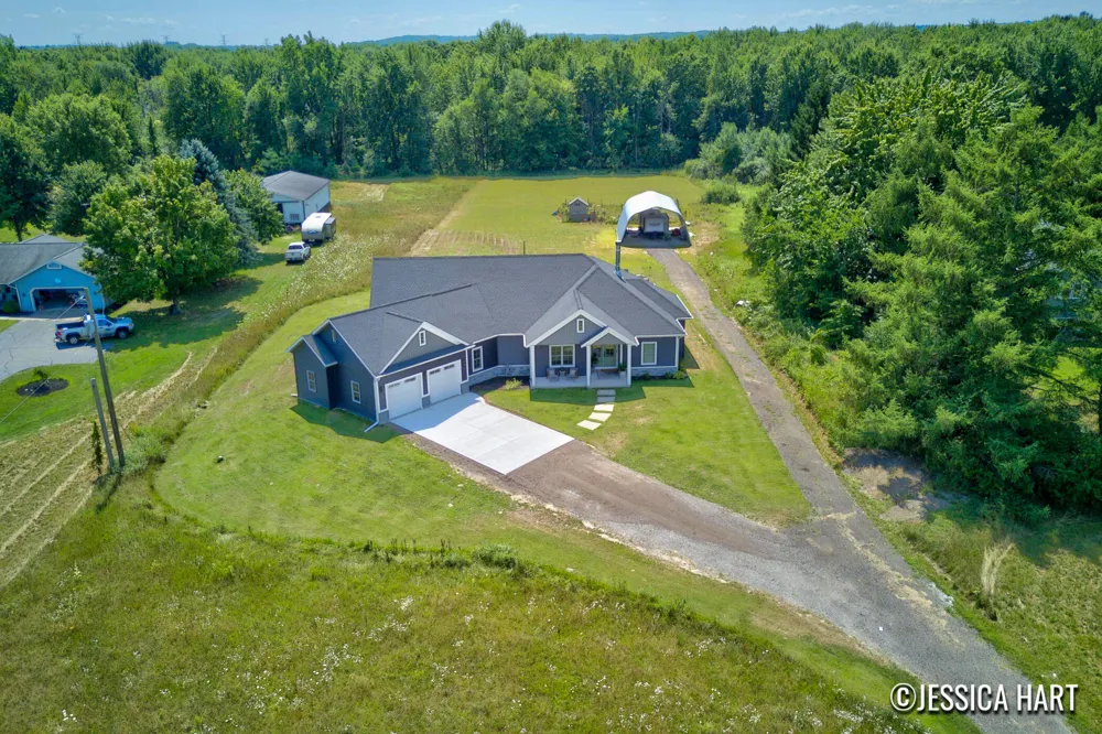 9120 Whittall Street NE Rockford, MI 49341