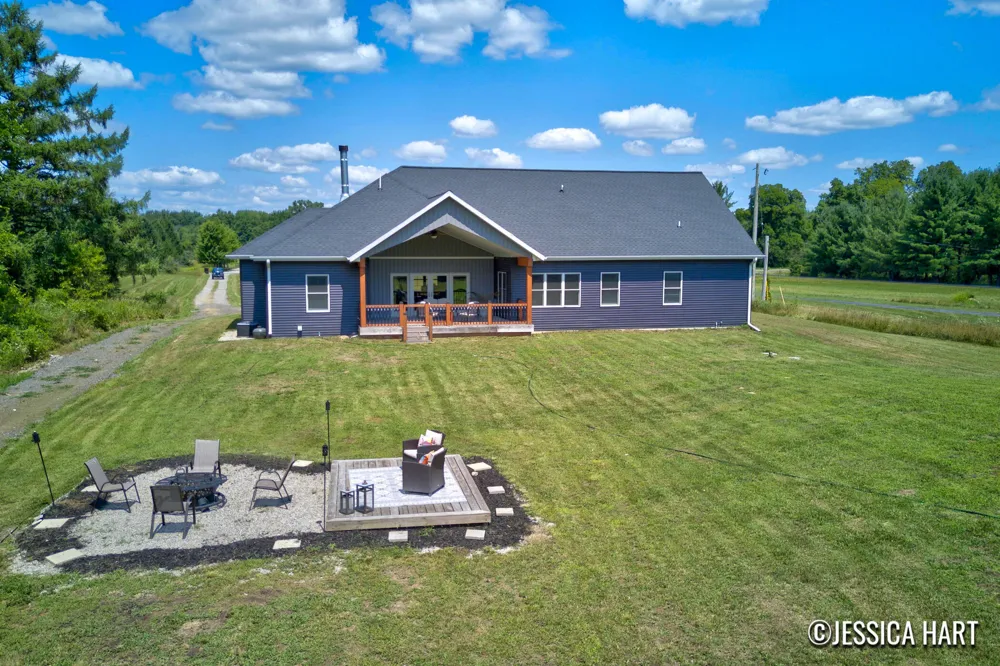 9120 Whittall Street NE Rockford, MI 49341