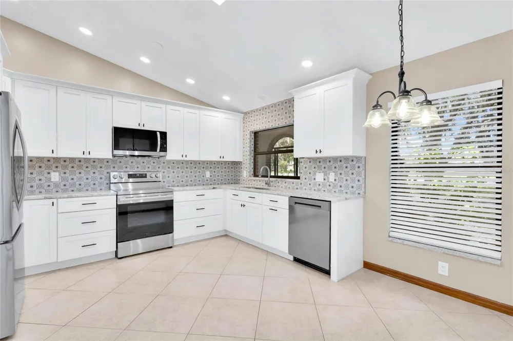 2805 LAKE TOHOPEKALIGA BOULEVARD Kissimmee, FL 34746