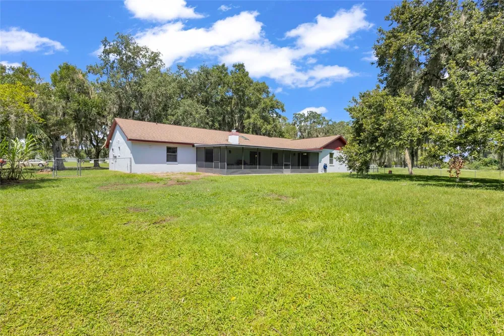 2805 LAKE TOHOPEKALIGA BOULEVARD Kissimmee, FL 34746