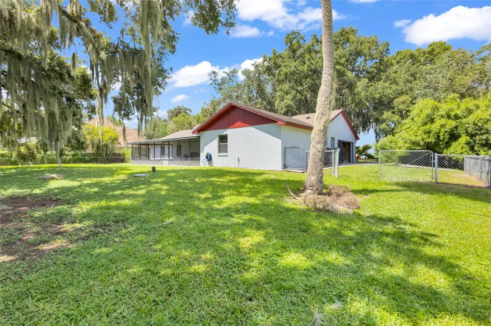 2805 LAKE TOHOPEKALIGA BOULEVARD Kissimmee, FL 34746