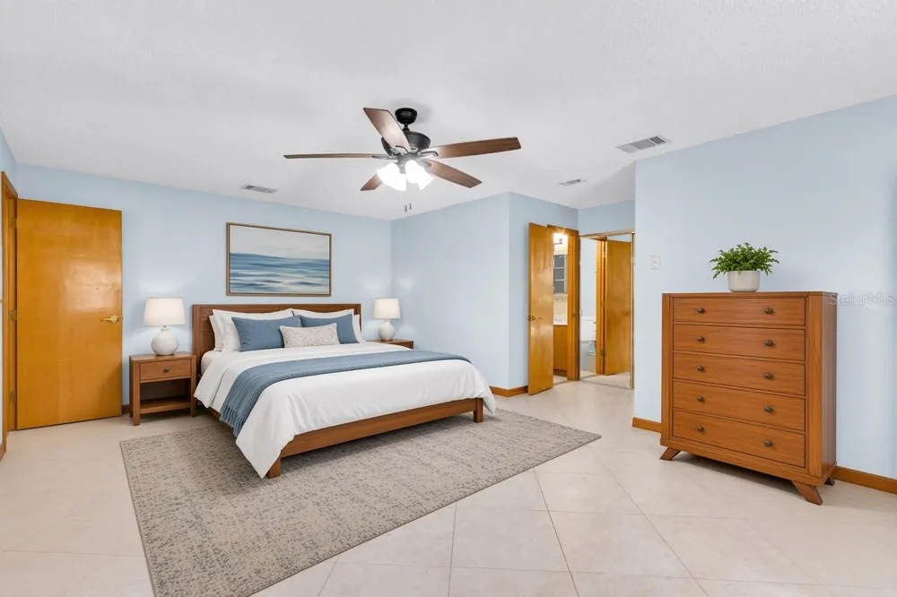 2805 LAKE TOHOPEKALIGA BOULEVARD Kissimmee, FL 34746