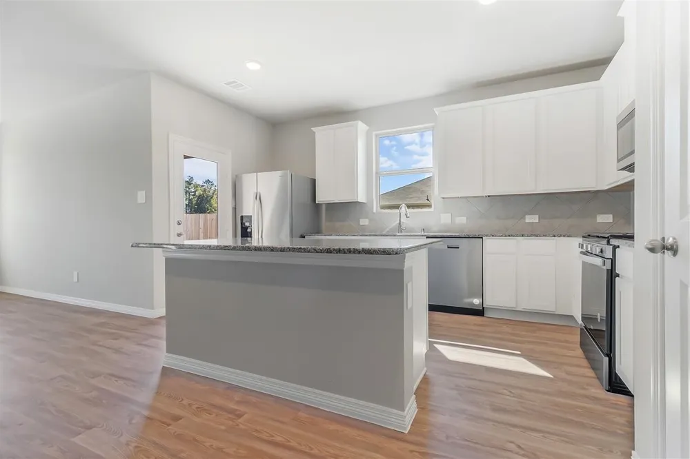 129 Toftrees Drive Cleburne, TX 76031