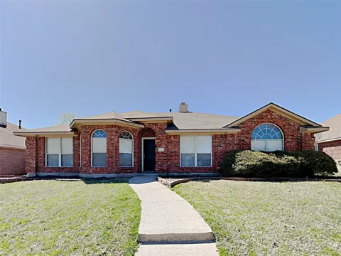 643 Big Oak Court