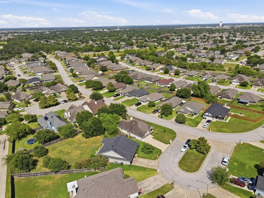 3907 Bridgeberry Court College Station, TX 77845