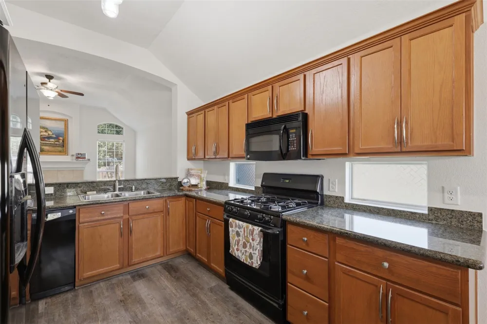 3907 Bridgeberry Court College Station, TX 77845