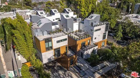 1016 Martel Avenue