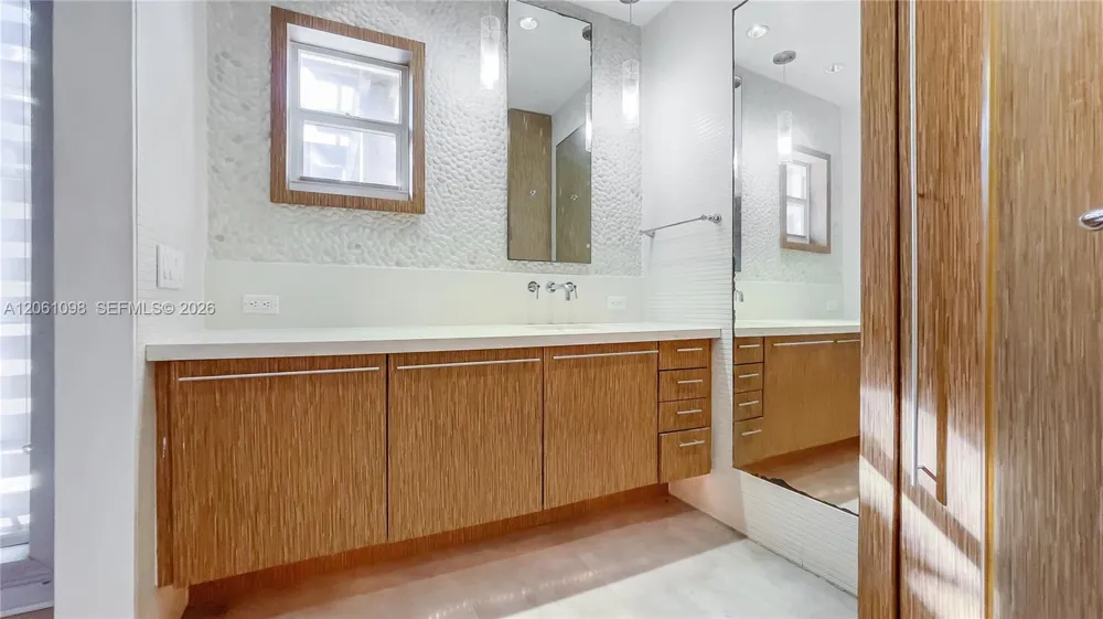 38 NW 105th St Miami Shores, FL 33150