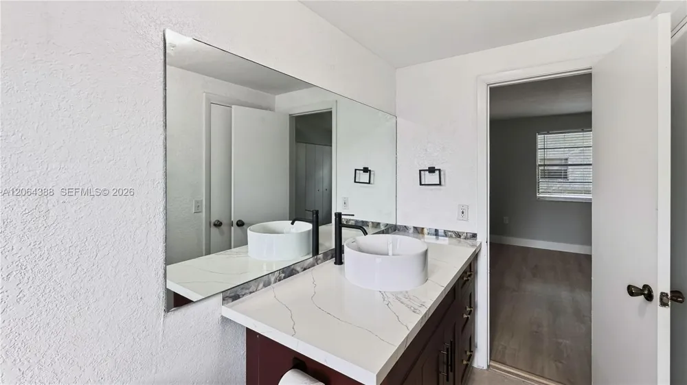 17255 SW 95th Ave #161 Palmetto Bay, FL 33157