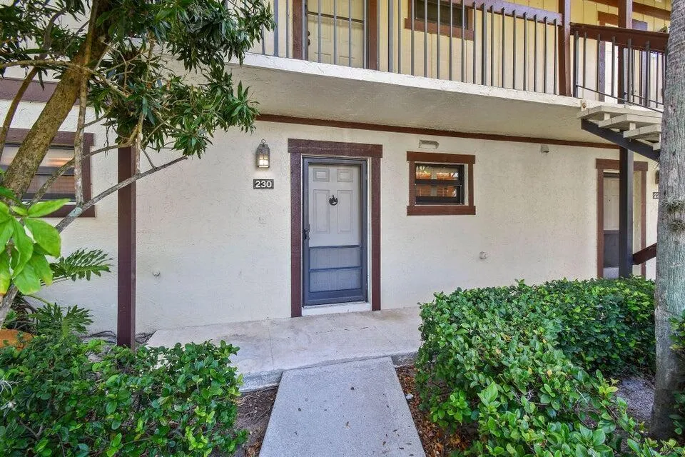 13334 Polo Club Road #230 Wellington, FL 33414