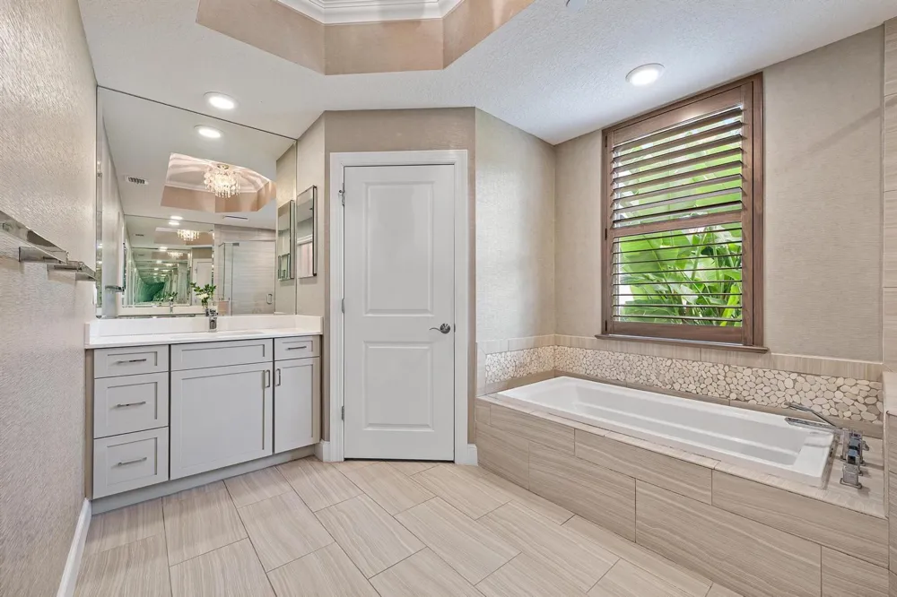 411 Bay Colony Drive Juno Beach, FL 33408