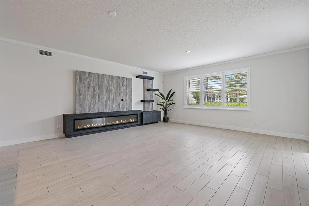 411 Bay Colony Drive Juno Beach, FL 33408
