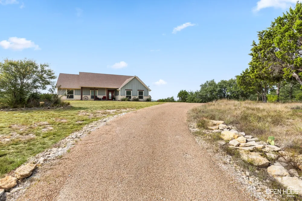 1626 Sawtooth Mountain Road Graford, TX 76449