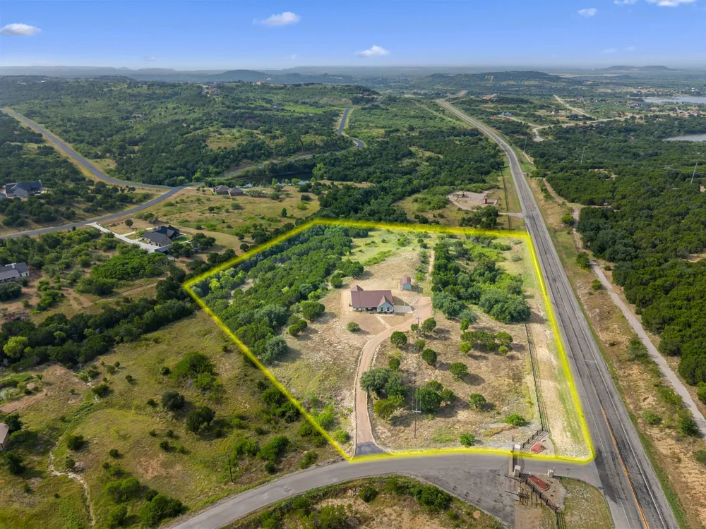 1626 Sawtooth Mountain Road Graford, TX 76449